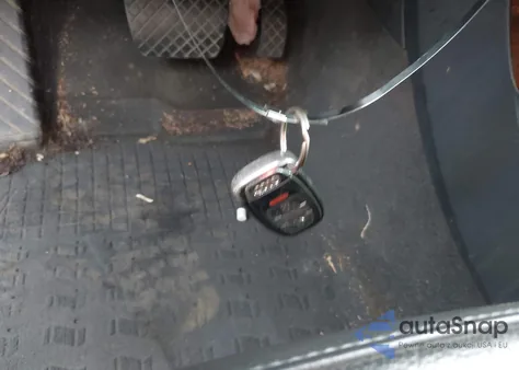 2010 Audi Q5 3.2 Premium from USA, damaged, VIN WA1LKAFP0AA104219